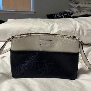 Navy and white Kate Spade crossbody